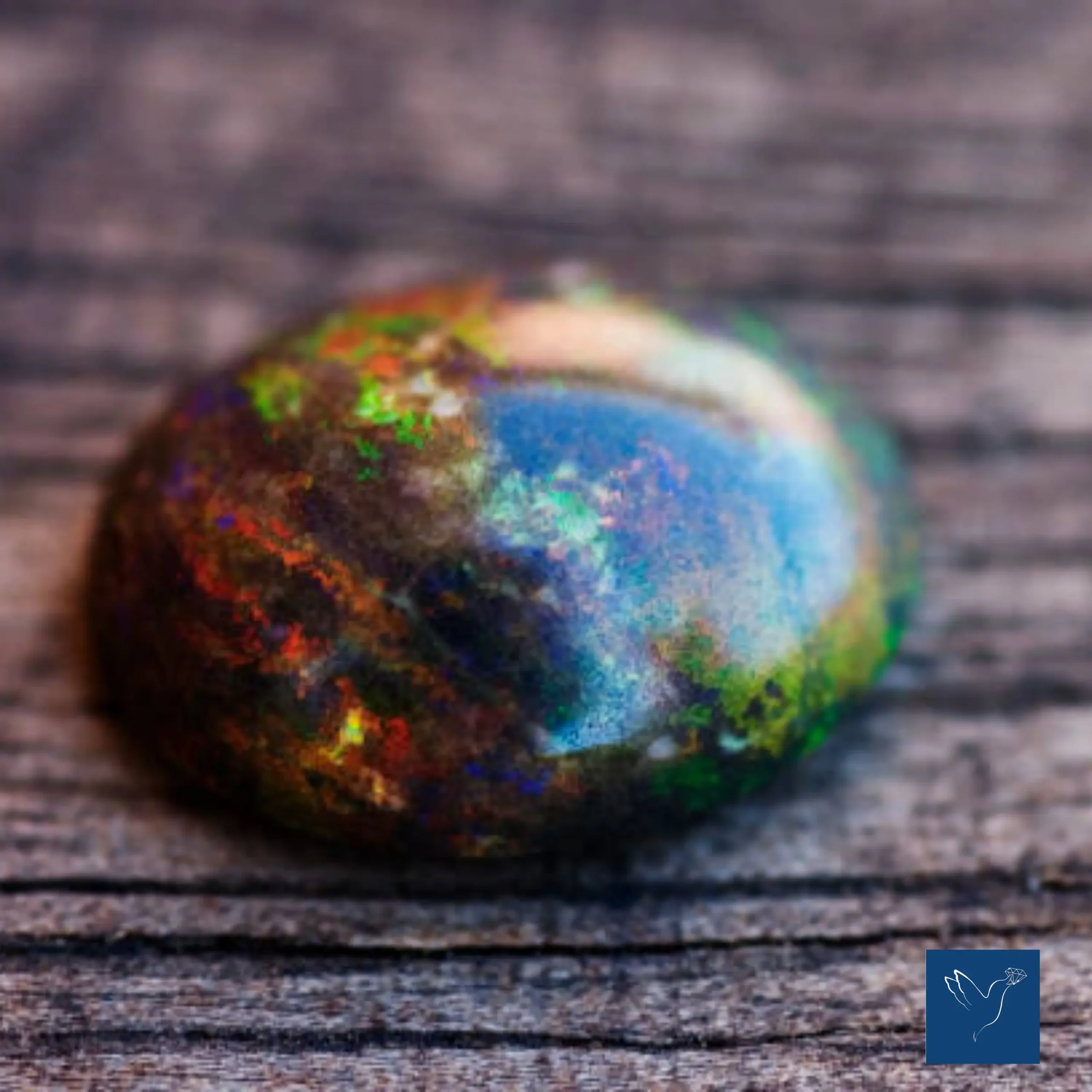 opals gemstone