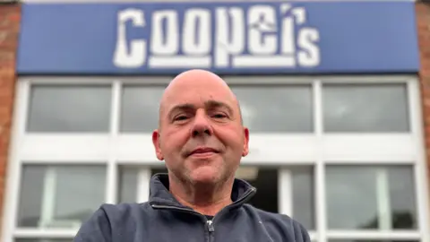 coopers hardware store chain closures